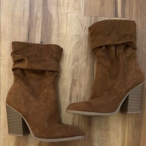 Suede Slouchy Brown Boots
